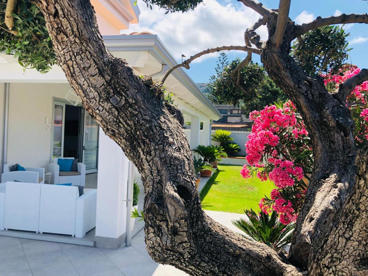 Invilla Bed&Breakfast - Quality Rooms Santa Maria di Castellabate Kültér fotó