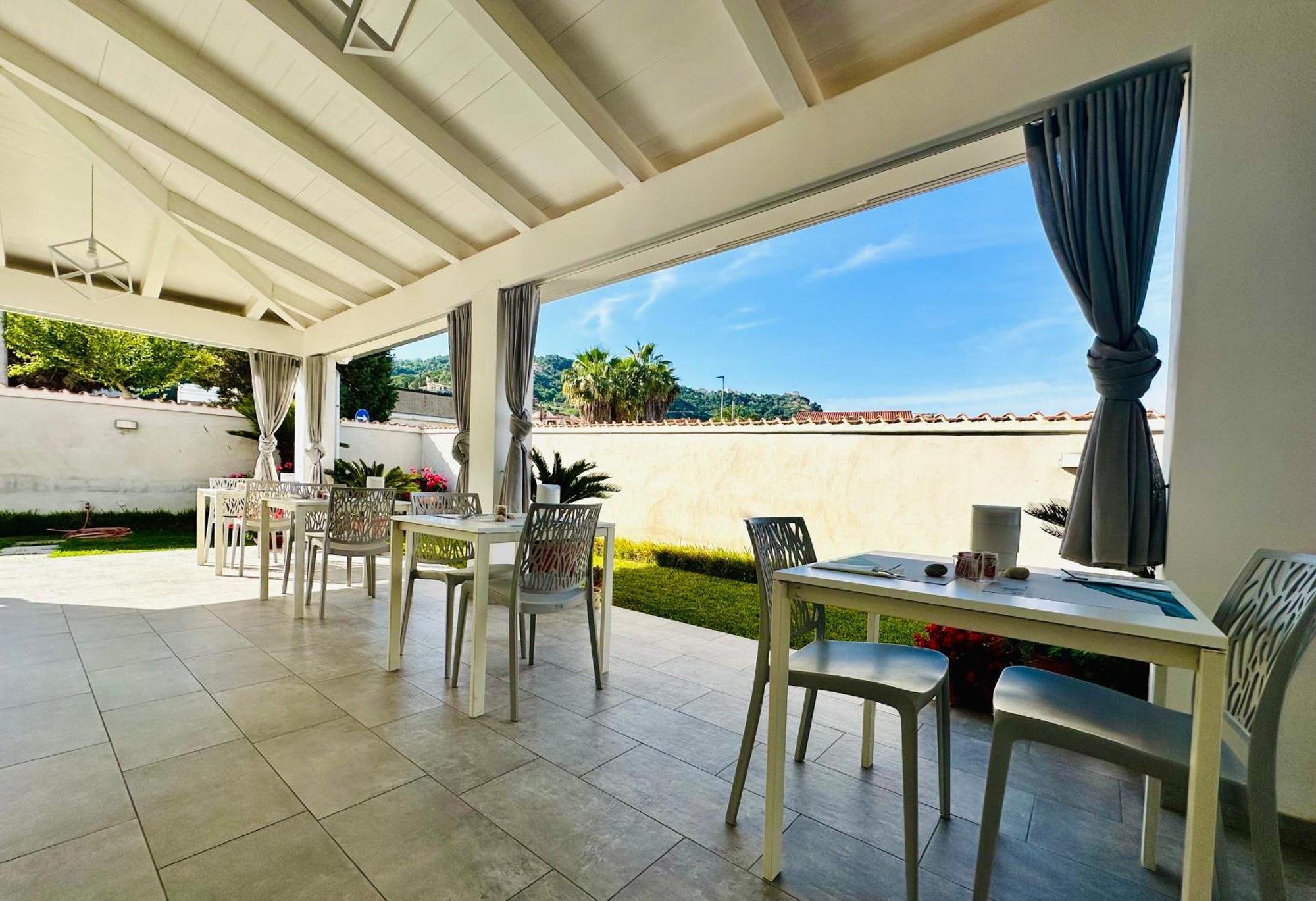 Invilla Bed&Breakfast - Quality Rooms Santa Maria di Castellabate Kültér fotó