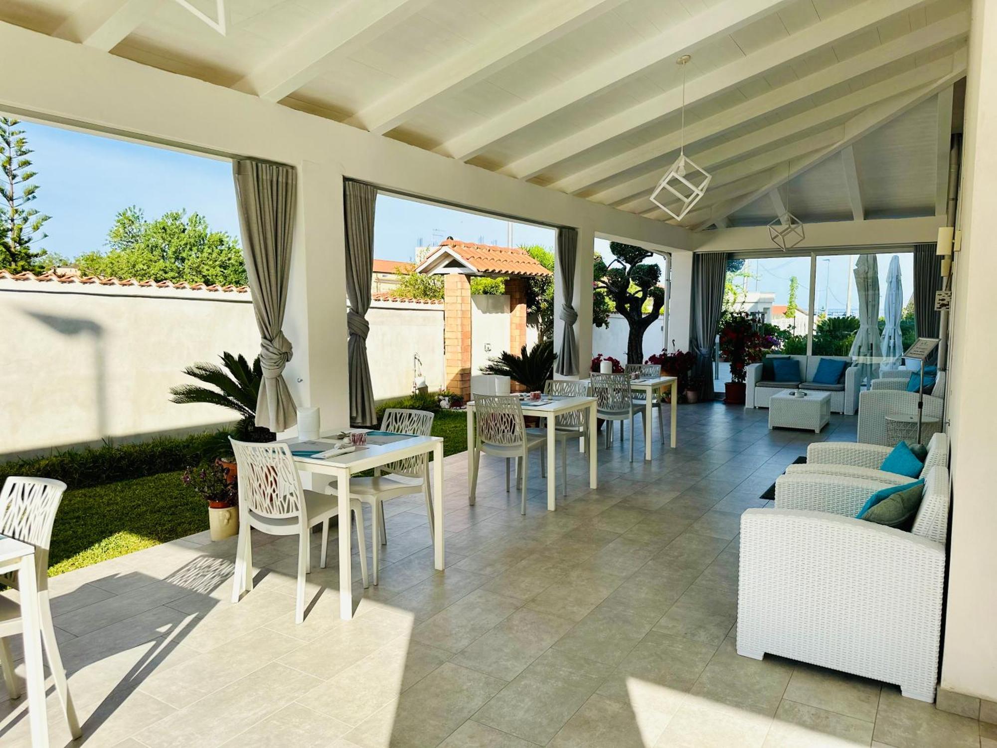Invilla Bed&Breakfast - Quality Rooms Santa Maria di Castellabate Kültér fotó